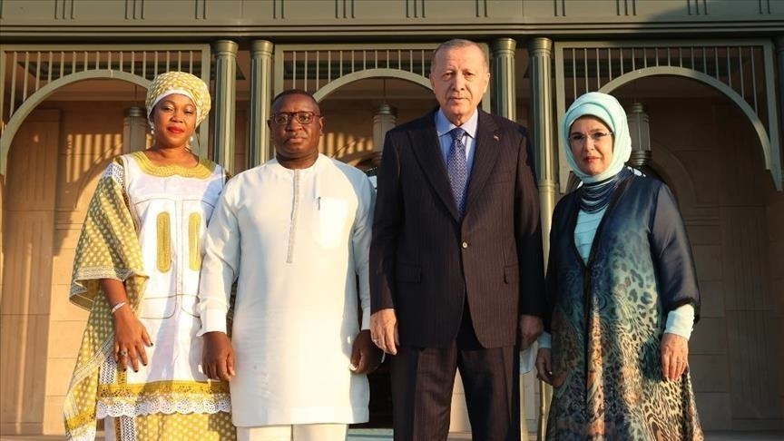 رئيس سيراليون يشكر أردوغان على حسن الضيافة