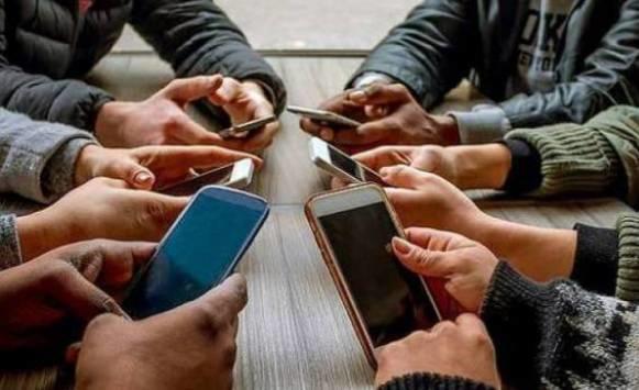 النيجر.. إقرار قانون يسمح بالتنصت على المواطنين