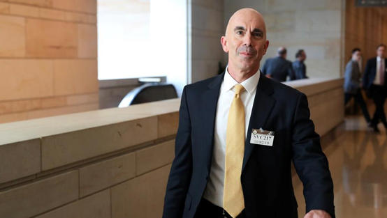 النواب يحققون في قرار ترامب إقالة رابع مفتش عام