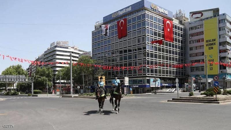 فرض عزل عام في تركيا خلال عيد الفطر