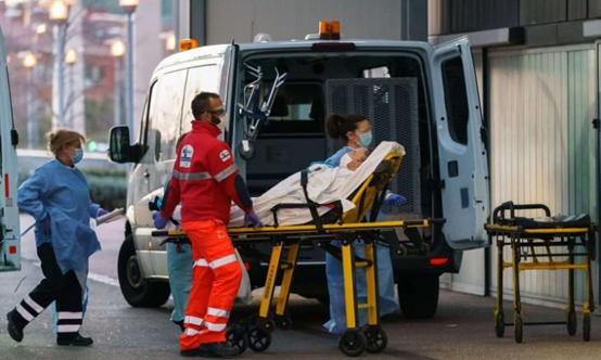 وفيات كورونا في إسبانيا تتخطى 25 ألفا