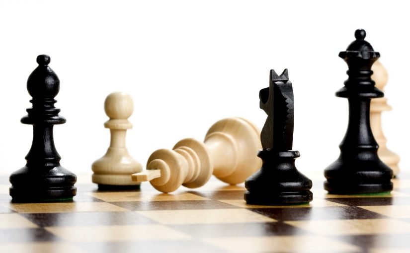 0_ty0uu3sd-yquf76a-825x510-2 كتاب احجار على رقعة الشطرنج