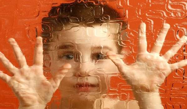 اعراض مرض التوحد