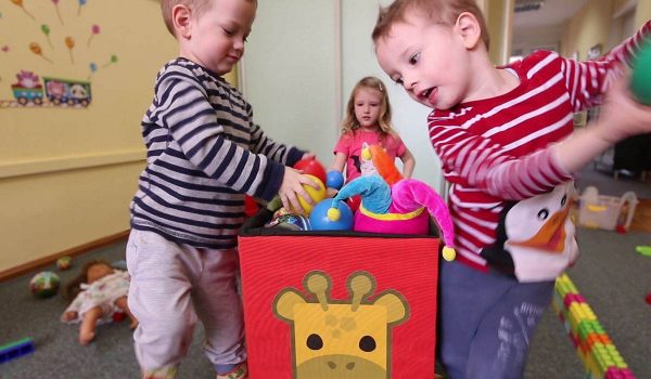 1-42-5 التخريب عند الاطفال