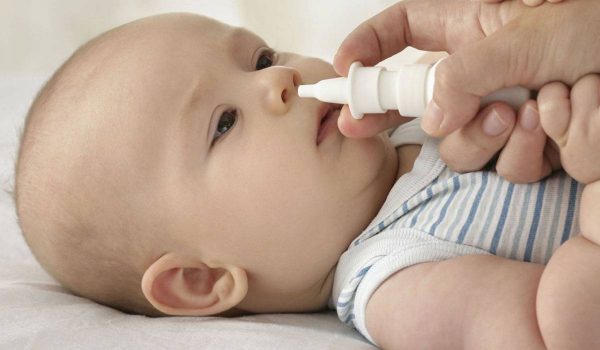 علاج انسداد الانف عند الرضع