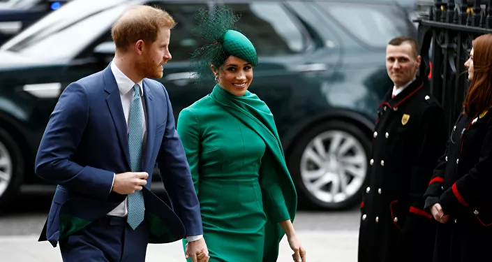 دوق ودوقة ساسكس الأمير البريطاني هاري وميغان ماركل لحظة وصولهما إلى خدمة الكومنولث السنوية في دير ويستمنستر في لندن، بريطانيا، 9 مارس/ آذار 2020 دوق ودوقة ساسكس الأمير البريطاني هاري وميغان ماركل لحظة وصولهما إلى خدمة الكومنولث السنوية في دير ويستمنستر في لندن، بريطانيا، 9 مارس/ آذار 2020