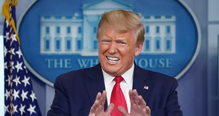 الرئيس الأمريكي دونالد ترامب خلال حديثه عن أزمة انخفاض أسعار النفط 7 أبريل / نيسان 2020