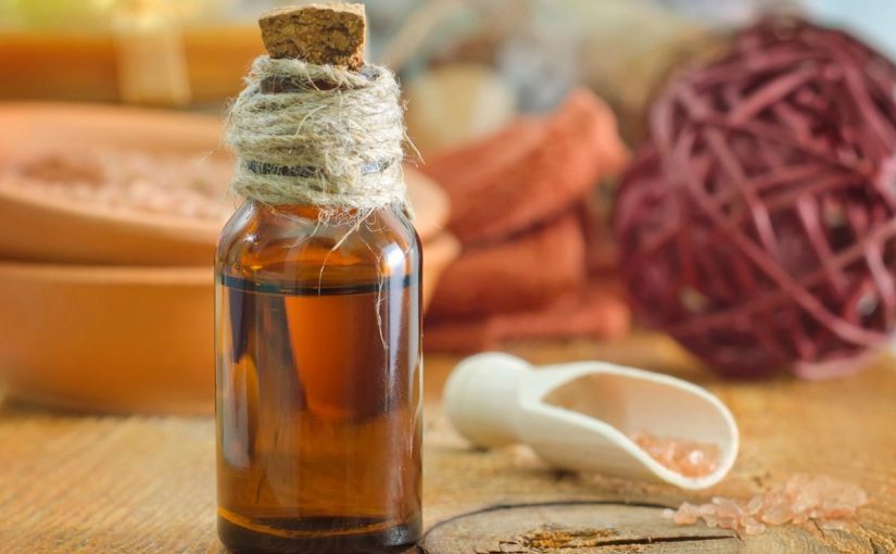 1200-27703469-glycerin-in-bottle-825x510-2 فوائد الجلسرين السائل للجلد والبشرة