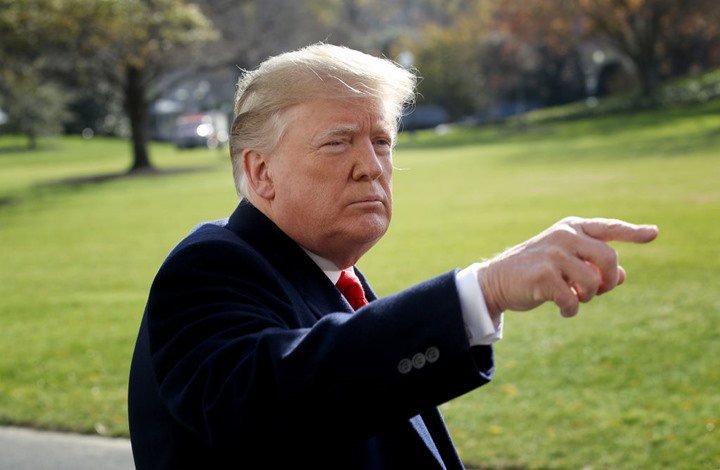 مشادة بين ترامب ومراسل CNN.. بماذا هدده؟ (شاهد)