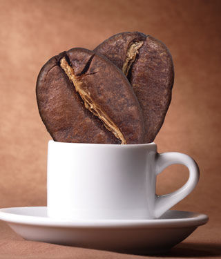 تجنب المشروبات والاطعمة التي تحتوي على كافيين تجنب المشروبات والاطعمة التي تحتوي على كافيين