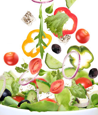 الخضروات جزء أساسي من وجبة المسن الخضروات جزء أساسي من وجبة المسن