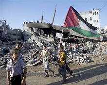 غزة..عندما يسير الموت والحياة في خطين متوازيين