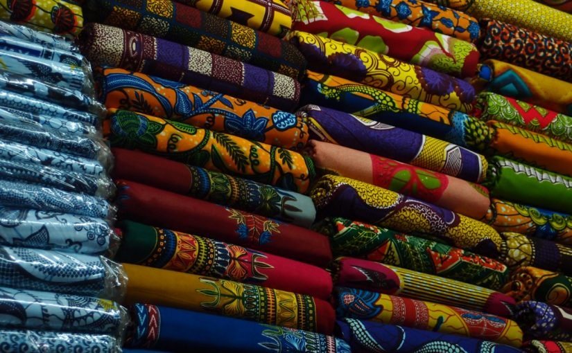 1_voyb7b4dcjh6nf3xrzz9ra-825x510-2 انواع الاقمشة واستخداماتها