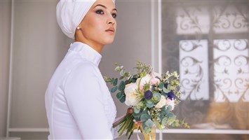 العناية بشعر العروس المحجبة – أنوثة