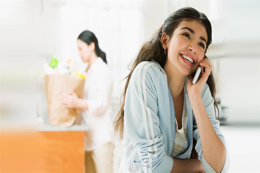 علماء يحسمون الجدل: الموبايل لا يسبب سرطان المخ