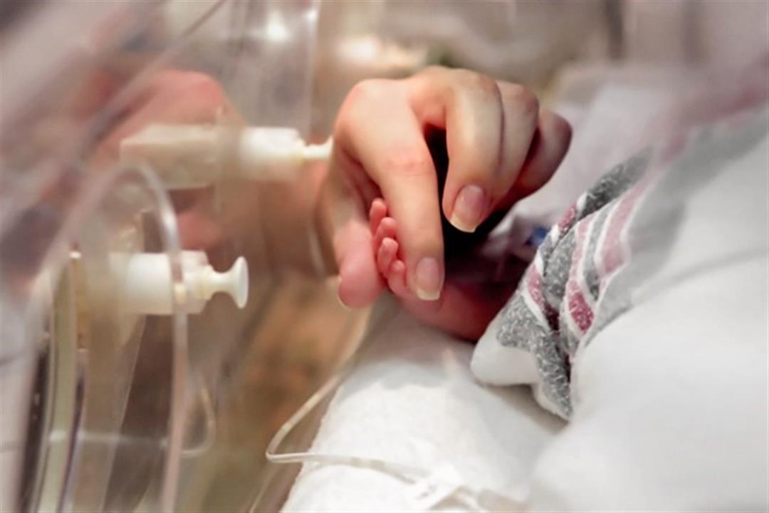 أصغر مريض بفيروس كورونا عمره 30 ساعة فقط.. كيف أصيب؟