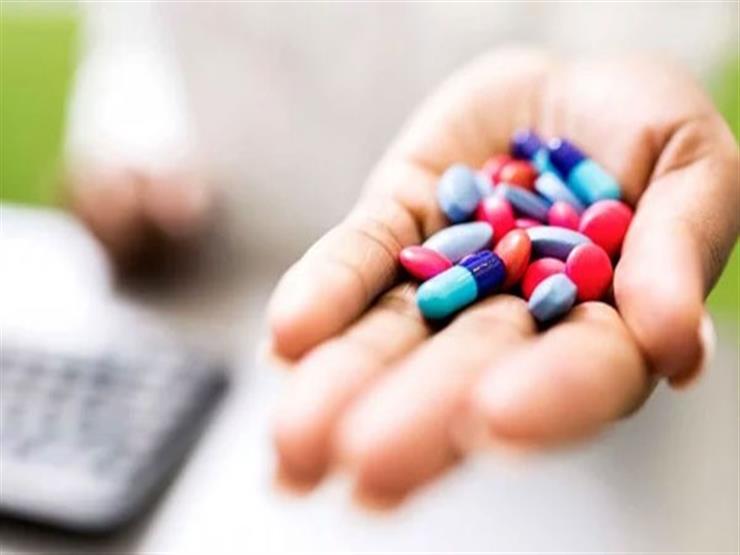 12 عقارًا قيد التجربة.. هل يمكن الحصول على علاج كورونا بدولار فقط؟