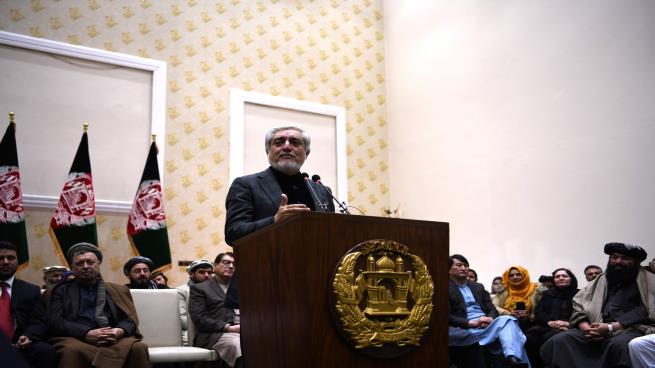 معسكر عبدالله عبدالله ينفي حل الخلاف على رئاسة أفغانستان