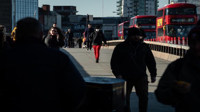 كورونا بريطانياً: الحكومة نحو إجراءات إضافية تفادياً لسيناريو إيطاليا
