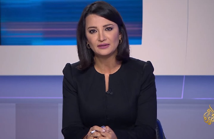 غادة عويس تشتكي من حملة "بذيئة" يشنها "الذباب الإلكتروني"