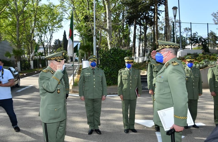 زيتوت: هذه هي قصة الإطاحة بمدير مخابرات الجزائر