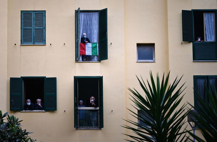 أكثر من نصف الإيطاليين يؤيدون مغادرة الاتحاد الأوروبي