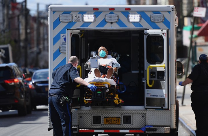 سجال بين ترامب وحاكم نيويورك حول تخفيف إجراءات الحظر