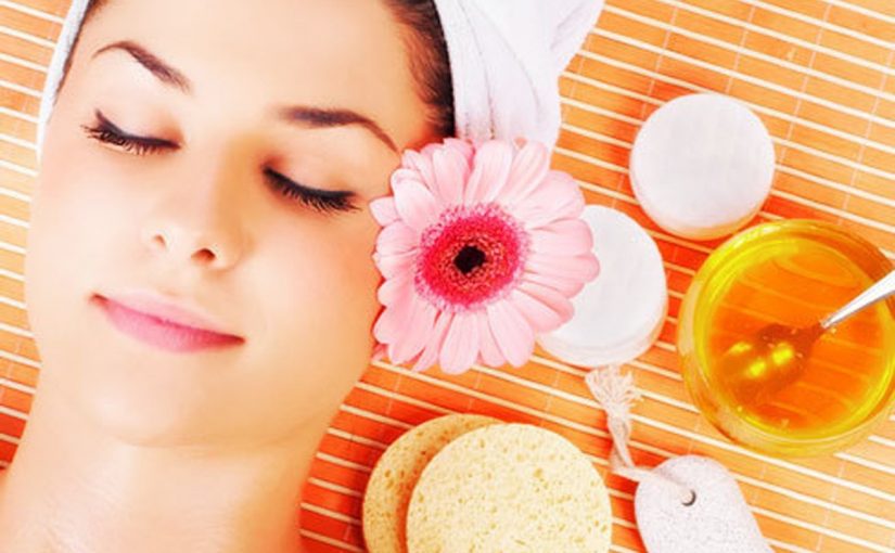 48bf4173865caed034a8fab4353188e2-825x510-2 فوائد العسل للبشرة وكيفية استخدامه