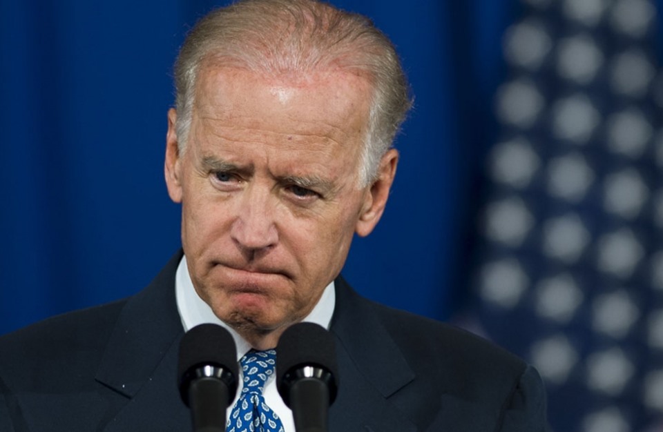 بايدن يدعو الأمريكيين لعدم شرب المطهرات بعد تصريحات ترامب