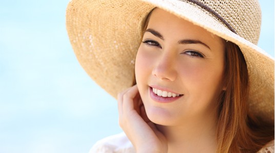 5534dfc0a56e7article__1-1 خمس خطوات لتعزيز قدرة البشرة على استقبال موسم الصيف