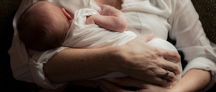 5683d40f69944article_2596_1-1 العوامل المؤثرة في ادرار الحليب عند المرأة المرضعة