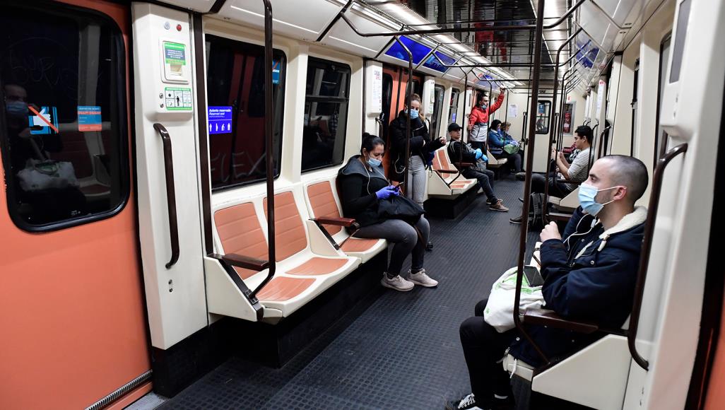 انطلاق رحلة العودة للحياة.. مدن إيران تضج بالنشاط وإسبانيا تستفيق وبيان لإدارة ترامب عن كورونا إسبانيا أعادت الاثنين تشغيل وسائل النقل العمومية وسمحت باستئناف نشاط شركات التصنيع والإنشاءات (الفرنسية)