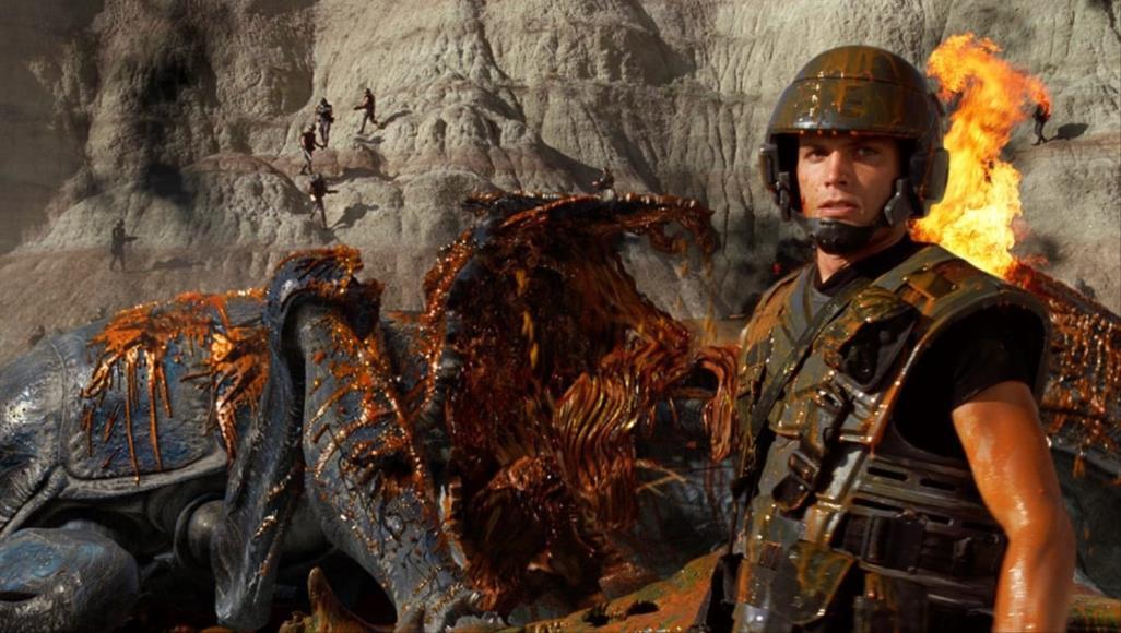 كاتب أميركي: احذروا الصين واستلهموا الدروس من 7 أفلام للخيال العلمي الصين جسدت قوى الشر في أفلام هوليود (مواقع التواصل)