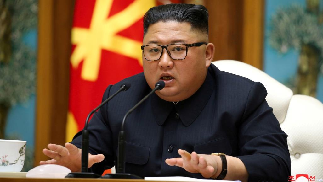 بسبب غيابه عن مناسبة وطنية.. تكهنات بشأن صحة زعيم كوريا الشمالية كيم البالغ من العمر 36 عاما والذي يعاني من زيادة الوزن ربما يعاني من مشاكل صحية (رويترز)