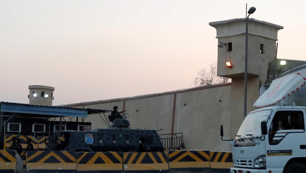 محكمة مصرية تدرج 13 من "خلية الأمل" بقوائم الإرهاب السلطات اعتقلت أفراد ما عرف بـ"خلية الأمل" بدءا من يونيو/حزيران الماضي (رويترز-أرشيف)