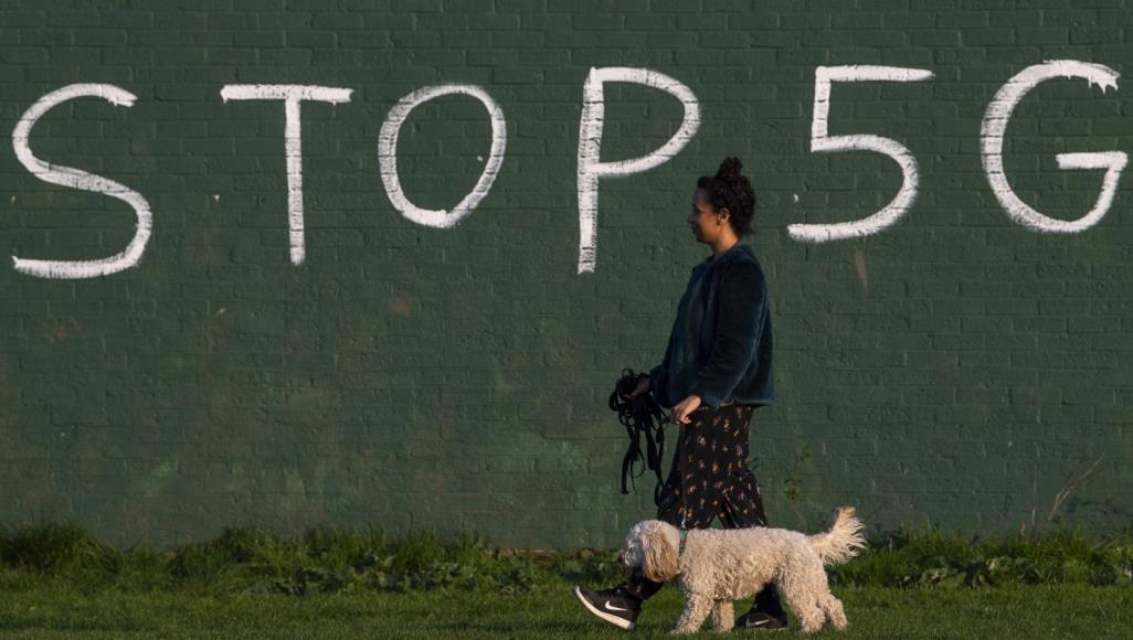 بسبب كورونا.. بريطانيا تسعى لإبعاد هواوي من عقود شبكة الجيل الخامس تكنولوجيا الجيل الخامس تواجه معارضة شعبية لاستخدامها ومعارضة حكومية لمنع الصين من بنائها (غيتي)