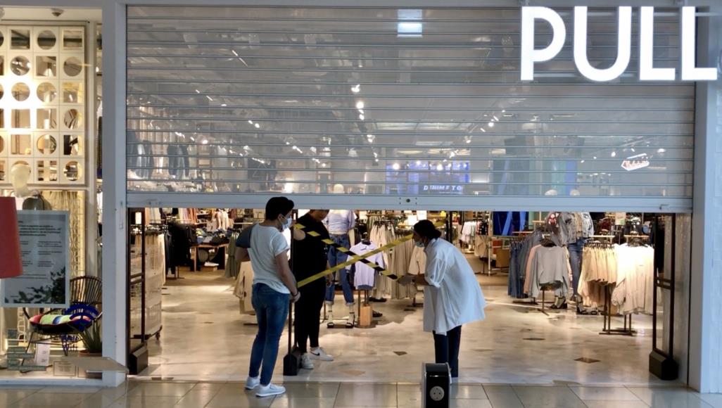 تراجع معدلات الإصابة بكورونا.. دول أوروبية تخفف إجراءات العزل وأخرى تترقب العديد من المتاجر في ألمانيا فتحت أبوابها اليوم الاثنين (الأناضول)