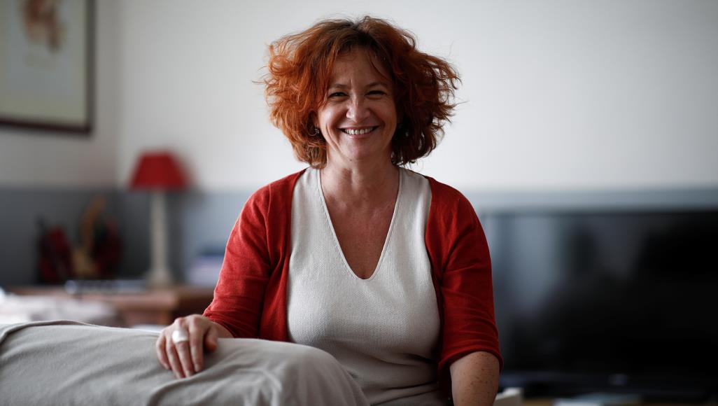 7 فئات من البشر يجاهرون بسعادتهم بمحنة كورونا آنييس غويي، فرنسية وثقت يوميات الحجر الصحي في بلدتها (رويترز)