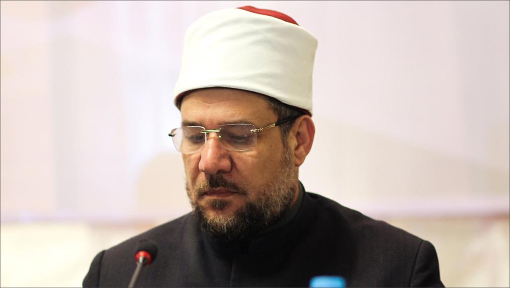 مواقع التواصل تطالب بإقالة وزير الأوقاف المصري تصاعد الغضب تجاه وزير الأوقاف المصري بعد قراراته التي وصفها مغردون بالمستفزة (مواثع التواصل)