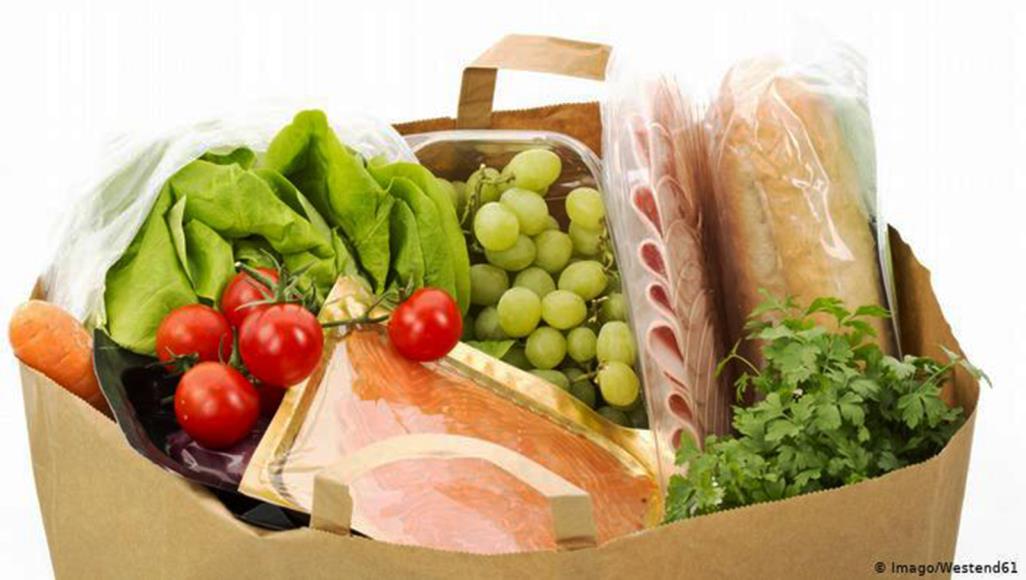 تعزيز مناعة عائلتك مسؤوليتك.. هكذا تستعد النساء لموائد رمضان في أزمة كورونا في رمضان على ربات البيوت اعتماد الطرق الغذائية الصحية للوقاية من الأمراض وتقوية الجهاز المناعي لأسرهن (دويتشه فيله)