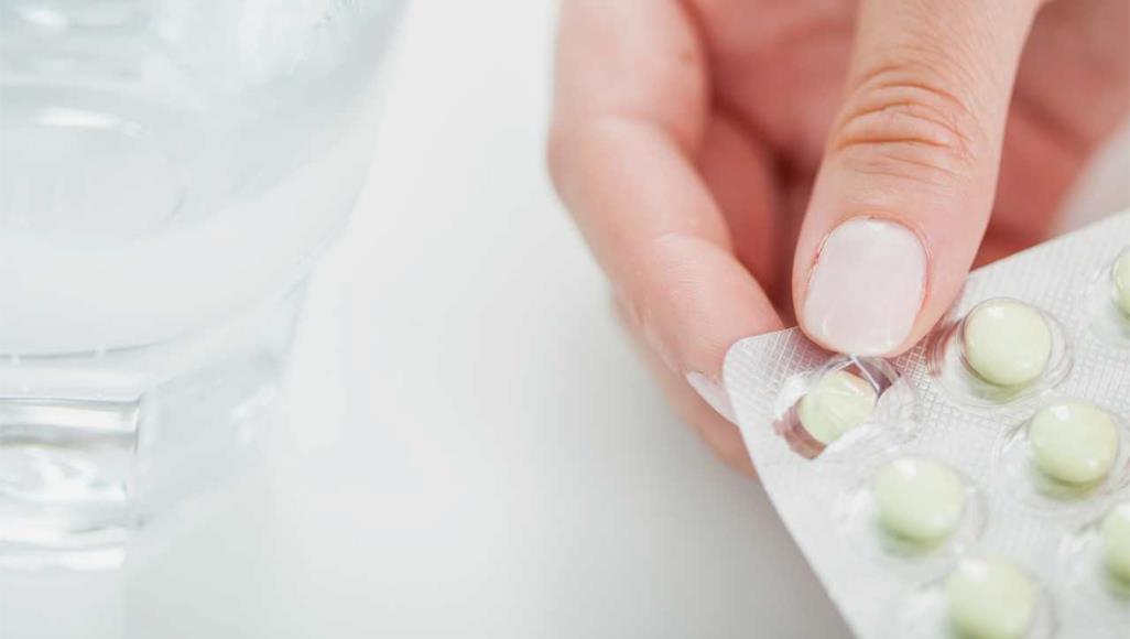 أدوية رفع الطمث تبدو خطة مثالية لصيام رمضان كاملا.. لكن لا تتجاهلي هذه الضوابط قد تصبح بعض العقاقير الهرمونية مسرطنة في حالة وجود تاريخ عائلي لسرطان الثدي أو عنق الرحم (الألمانية)