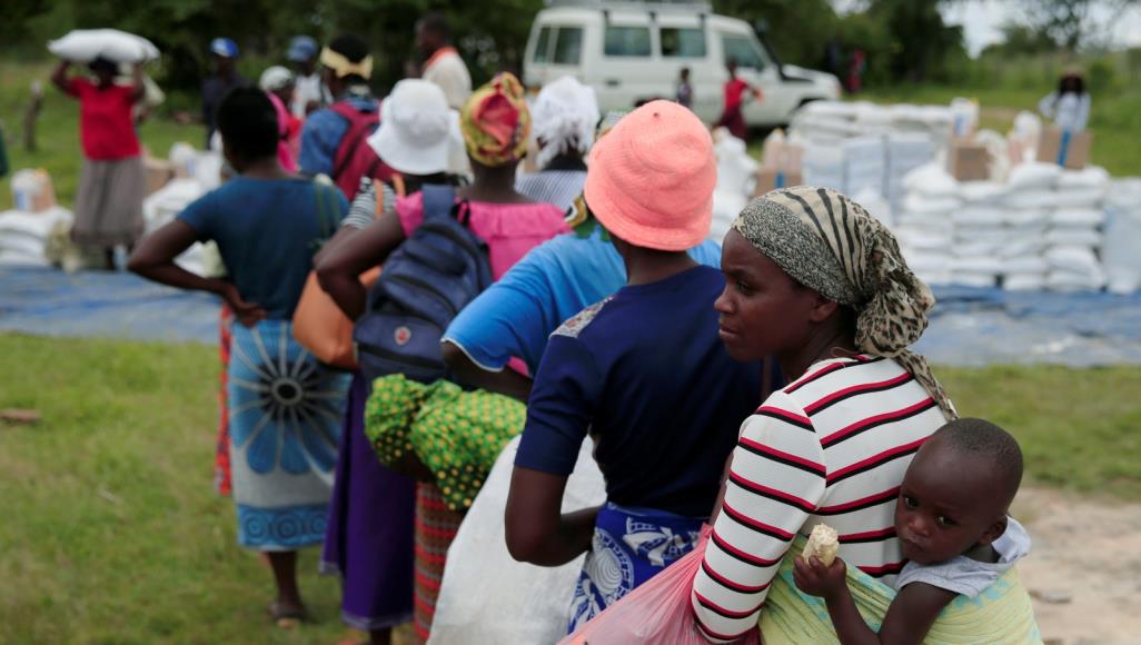 أزمة غذاء عالمية وعربية تطال الفقراء بسبب كورونا.. ما خطة المواجهة؟ 16 مليون شخص يعانون من انعدام الأمن الغذاء بدرجة تتراوح ما بين متوسطة وحادة في المنطقة العربية (رويترز)