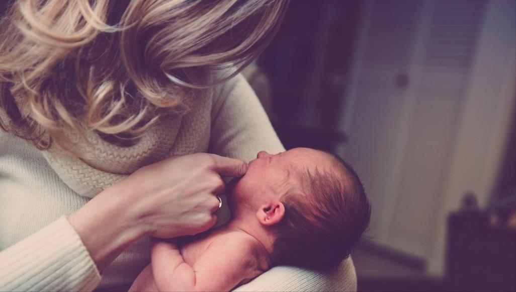 لتجنب الجفاف.. أطعمة ومشروبات مهمة للمرضعات خلال رمضان بعض الأطعمة قد تساعد في إدرار الحليب خلال ساعات الصوم (بيكسابي)