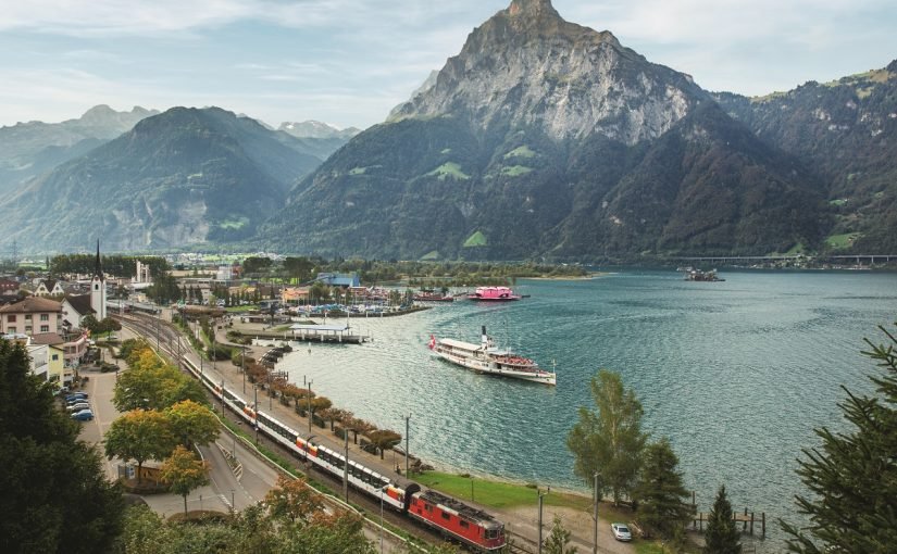 598b5b3306097419879182-825x510-2 السياحة في سويسرا والنمسا