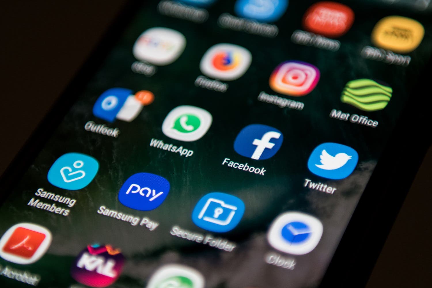 5c1022dc-aee7-49ed-b669-2569b48ea148