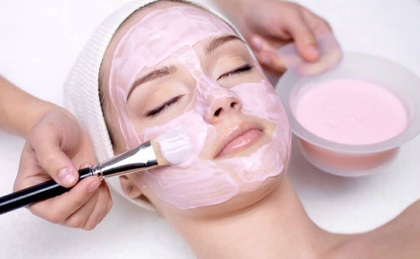 5d08a77a-629e-496c-bd28-70ac19cf588c-825x510-2 قناع مغذي للوجه