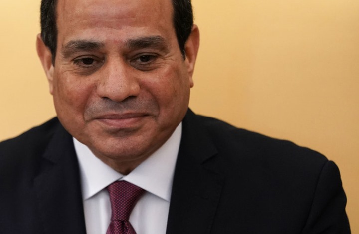 لماذا يصر السيسي على عزل المعتقلين بمصر عن العالم؟