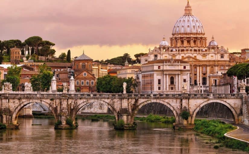 8-932_rome_m-825x510-2 دليل السياحة في روما