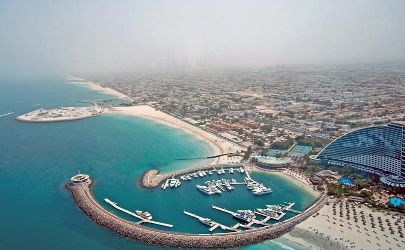 9a10f1902b04d444917f03f3ac48cb7d_01_uae_shutterstock_35340829-825x510-2 منطقة أم سقيم 3