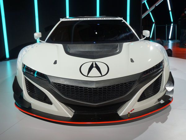 صور احدث سيارات في العالم